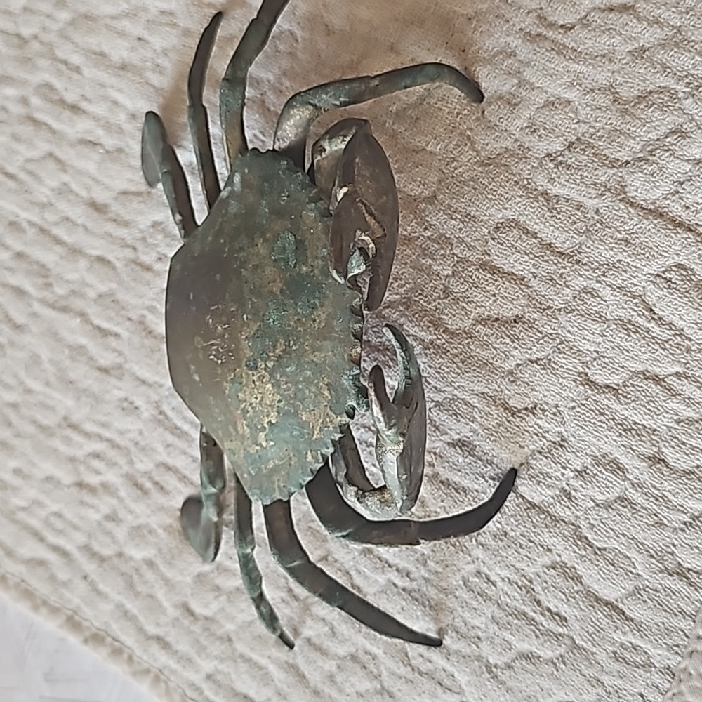 Brass crab ashtray/ trinket box